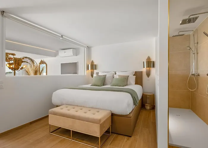 La Douce Folie Luxury Apartment With Terrace In Naturist Village