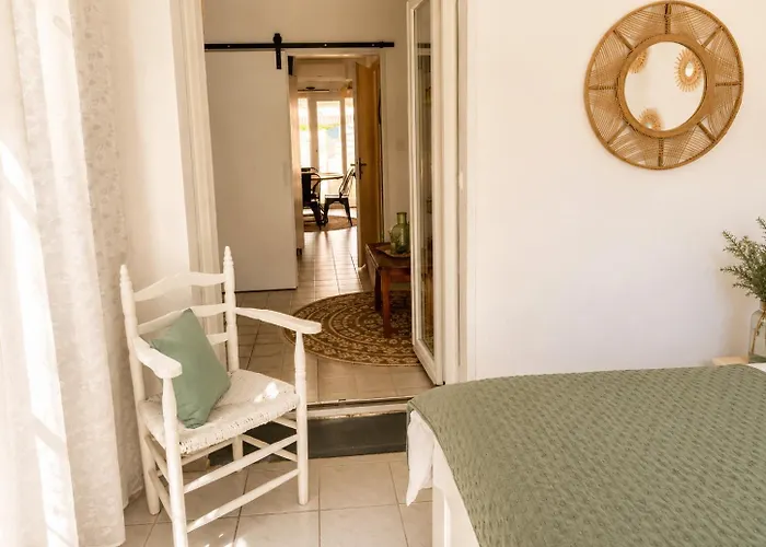 Maison De La Mer Proche Village Naturiste 7 Personnes